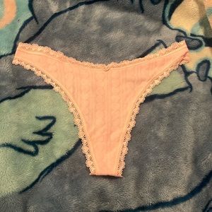 Victoria’s Secret Thong L